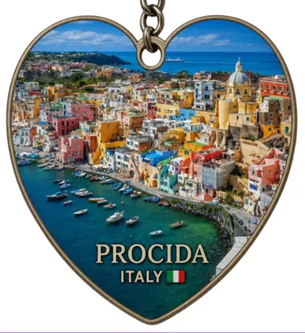 Divslāņu koka atslēgu piekariņš “Procida”