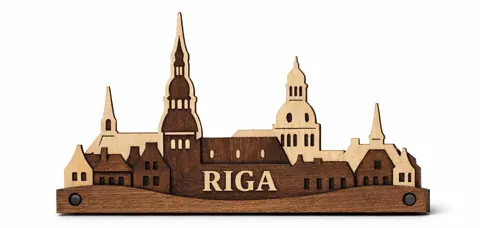 Divslāņu koka magnēts “Rīga”