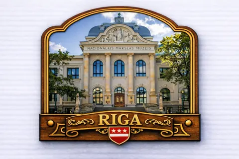 Divslāņu koka magnēts “Rīga”