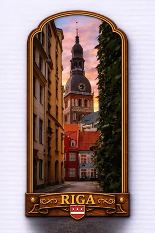 Divslāņu koka magnēts “Rīga”