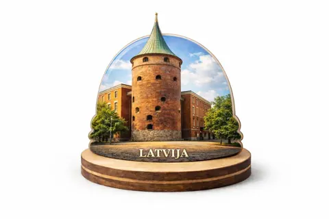 Koka suvenīrs uz statīva “Rīga”