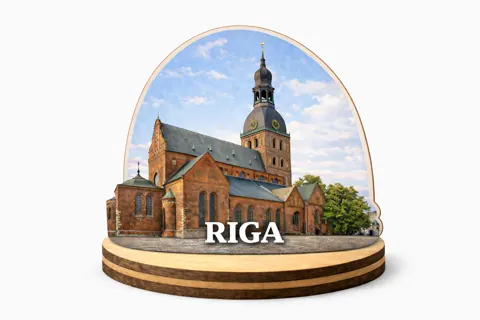 Koka suvenīrs uz statīva “Rīga”