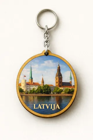 Divslāņu koka atslēgu piekariņš “Rīga”
