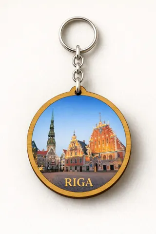 Divslāņu koka atslēgu piekariņš “Rīga”