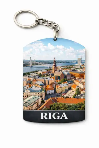 Divslāņu koka atslēgu piekariņš “Rīga”
