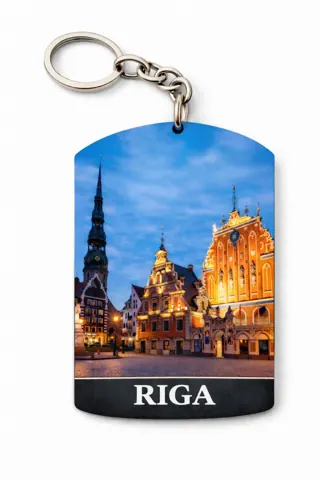 Divslāņu koka atslēgu piekariņš “Rīga”