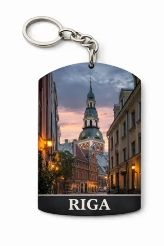 Divslāņu koka atslēgu piekariņš “Rīga”