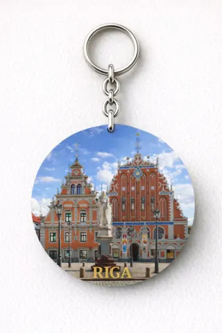 Divslāņu koka atslēgu piekariņš “Rīga”