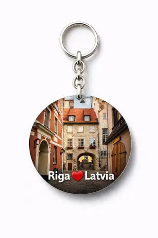 Divslāņu koka atslēgu piekariņš “Rīga”