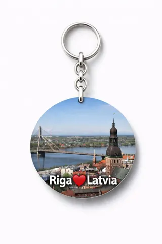 Divslāņu koka atslēgu piekariņš “Rīga”