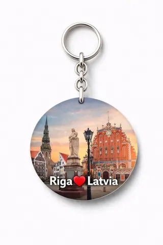 Divslāņu koka atslēgu piekariņš “Rīga”